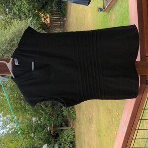 Calvin Klein fitted pin tuck waist sleeveless black top size XL